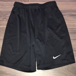 Nike Y boy shorts